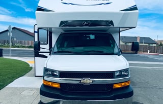 SUPER CLEAN 2025 FORESTER LE 24' (PET FRIENDLY)