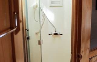 Luxury RV 2021 tiffin-private bedroom, 4 slideouts