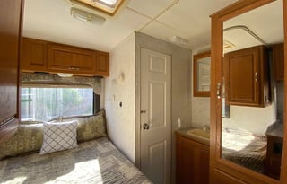 2003 Four Winds 5000 | Burning Man Ready