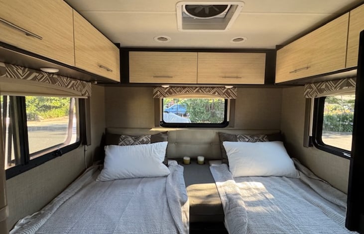 Alternate use of back "King" bedroom.