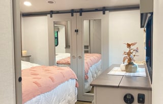 New Beautiful 2026 Alliance 5th Wheel 2 Bedrooms 1.5 Baths