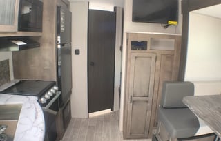 2022 Venture RV Sonic SN220VBH