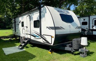 2022 Surveyor Legend 276BHLE - Family/Pet Friendly