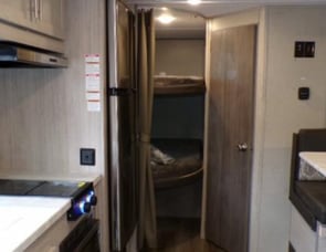 Coachmen RV Catalina Summit Series 8 261BHS
