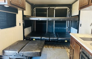 2019 Jayco Toy Hauler with patio -  Sleeps 6!