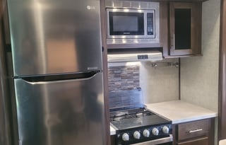 2019 Forest River RV Cherokee Arctic Wolf 295QSL8