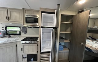 Fam Friendly 2024 Coachmen Catalina Summit Series