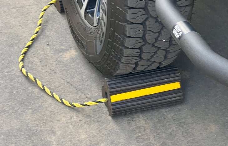 Heavy duty wheel chocks provided.