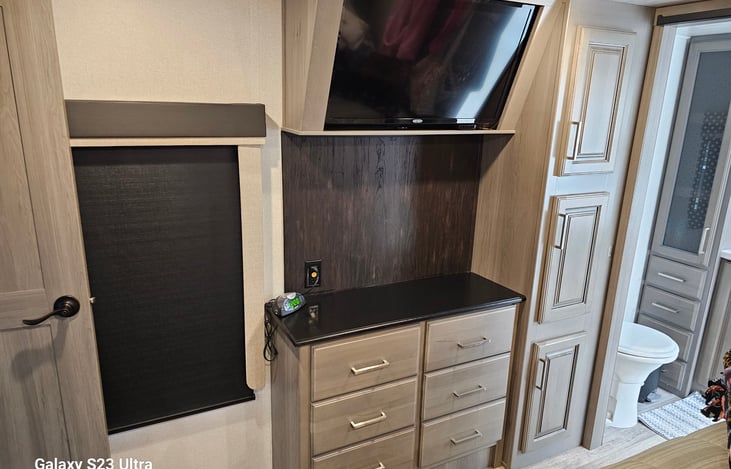 Bedroom Dresser
32” Smart TV