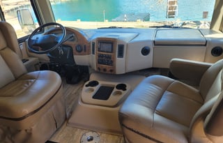 2018 Thor Motor Coach Hurricane 35M