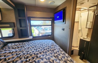 2017 Thor Motor Coach Gemini 23TB