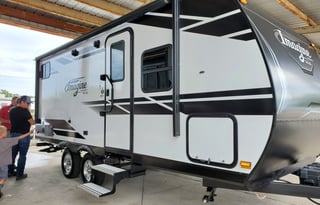 The Happy Camper | Bunks & Upgraded Queen Mattress