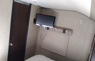 2017 Cherokee Grey Wolf 22RR