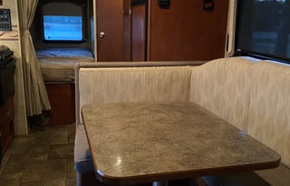 2013 Winnebago Access 24V