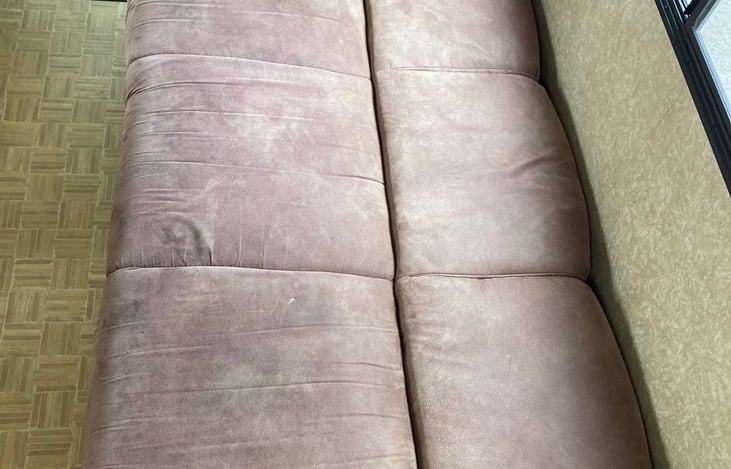 couch folds into bed