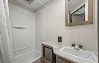 Tahoe Coleman | 50GB Starlink | Pet Friendly | Sac