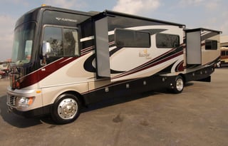 2014 Fleetwood RV Bounder Classic 36H
