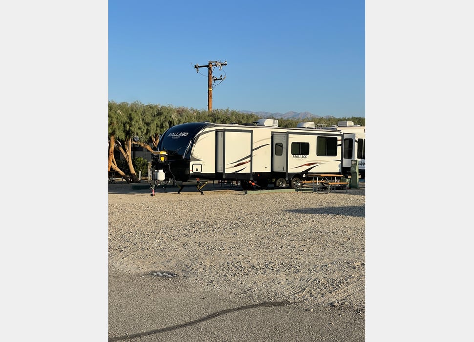 Travel Trailer rentals in Santa Clarita