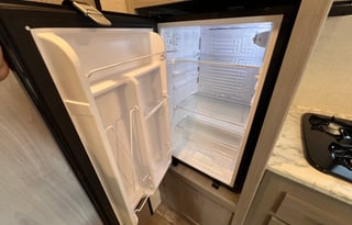 2023 Coleman Lantern LT 17R