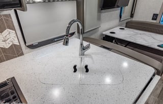 2022 Thor Motor Coach Hurricane 31C