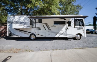 2027 Coachmen Mirada 35ES