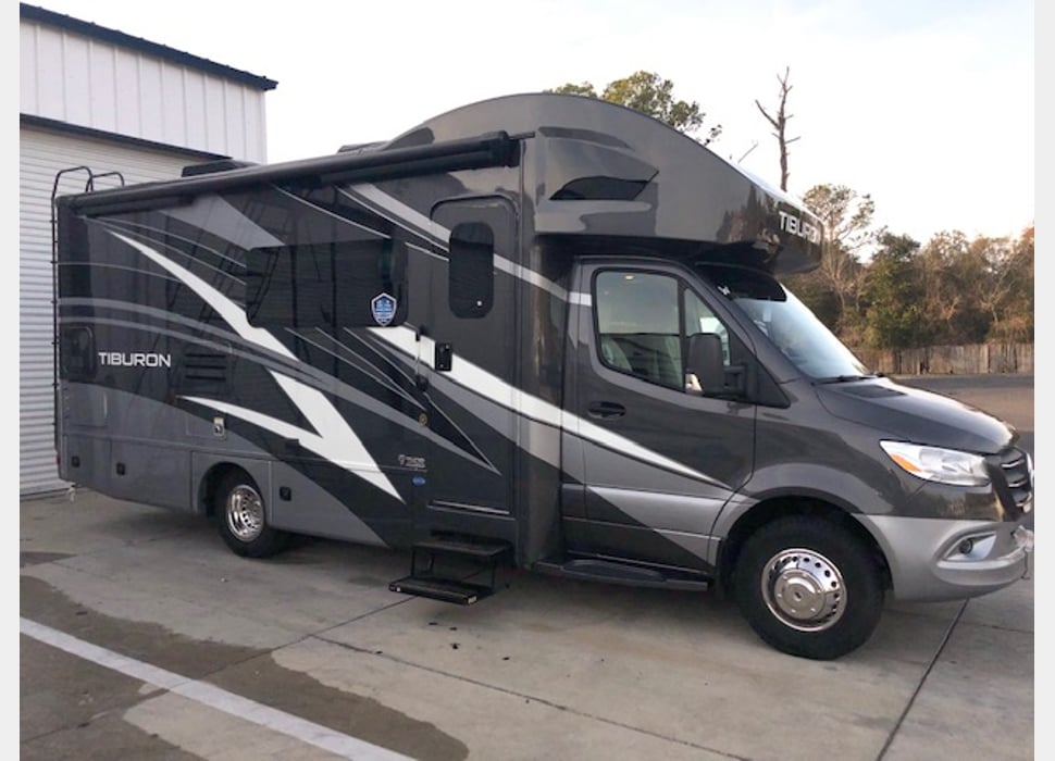 Class C Motor Home rentals in Newberry