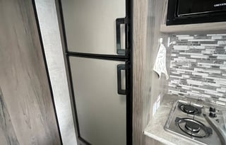 Perfect lightweight camper! Pet Friendly.