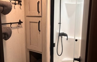 Spacious Family Friendly Luxury 5th Wheel 2BR/2BA