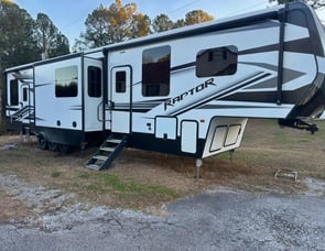 Keystone RV Raptor 413