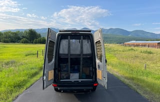 Fun, Comfy, Cozy 2017 Mercedes Benz 4x4 Sprinter