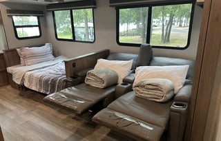 2023 Grand Design Imagine 2670MK