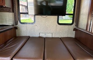 *New Listing* 2016 Thor Freedom Elite 29FE