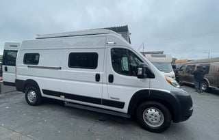 2021 Winnebago Solis 59P