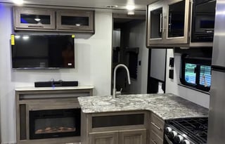 "Mountain Zinger"  Cross Roads  Zinger Sleeps 7