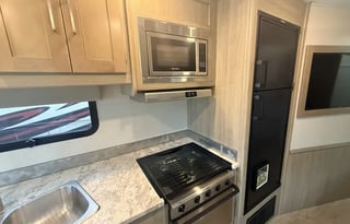 A5 Pursuit Sleeps6-Comfort, Space, Road Confidence