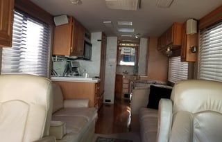 Family Friendly Fleetwood Discovery 36R