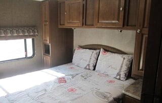 2017 Coachmen RV Leprechaun 320BH Ford 450