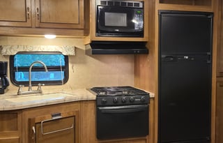 2017 Coachmen RV Catalina SBX 281DDS