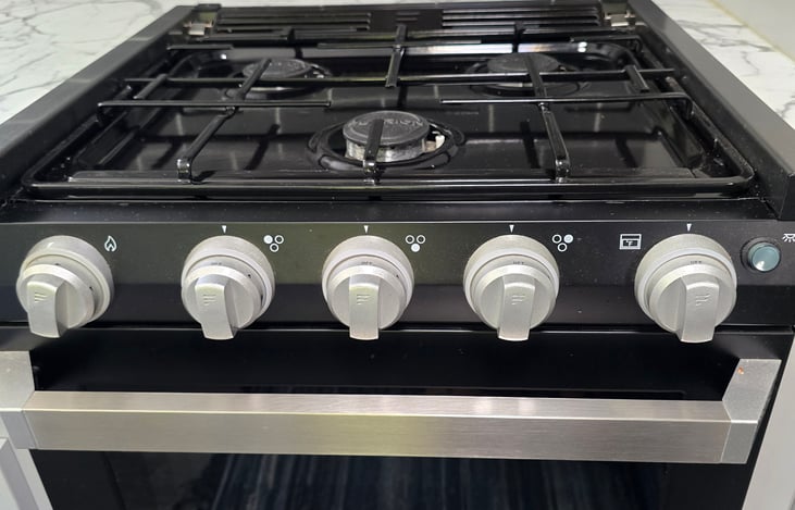 Stove/oven