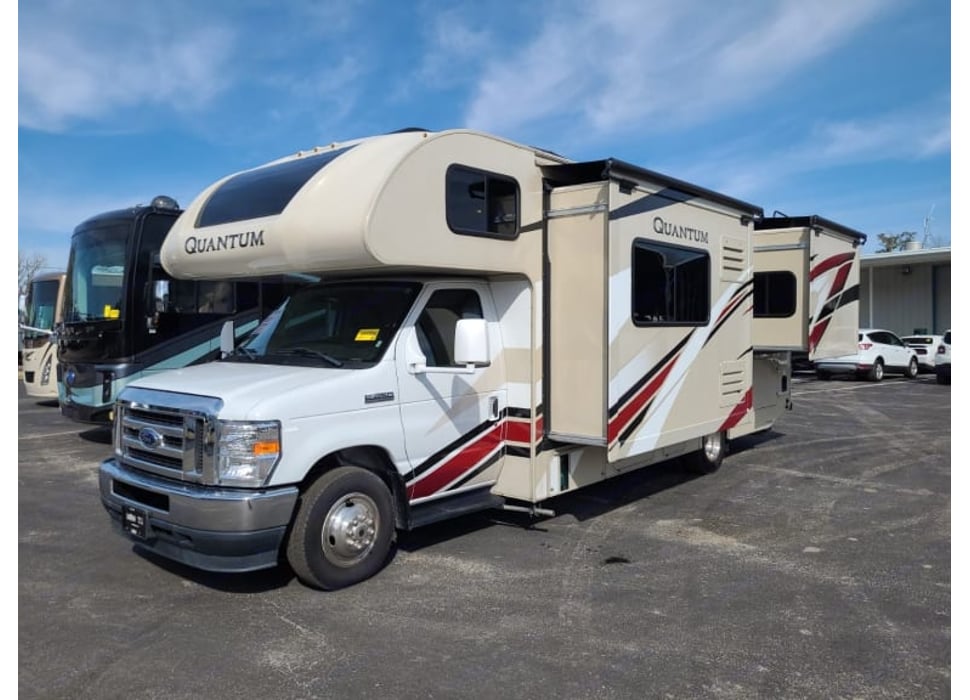 Class C Motor Home rentals in Kasilof