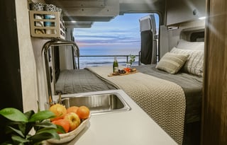 Beyond Glamping-Starlink Included-The Silver Spoon