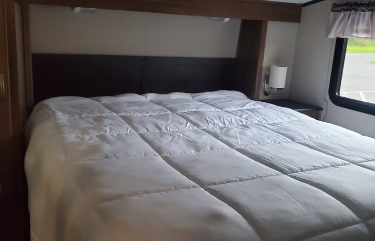 COMES WITH FRESH SHEETS AND PILLOWS