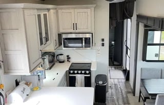 2022 Montana High Country 377FL (BRFL 1811)