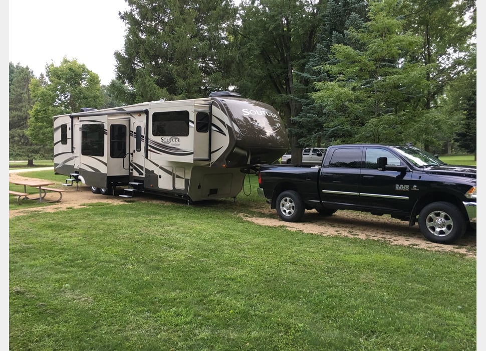 Fifth Wheel rentals in Hermantown
