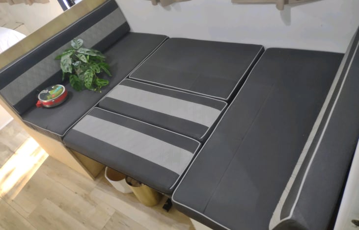 Sitting area/Dinette laid out into a bed