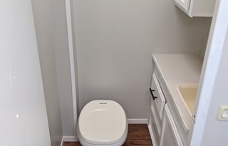 Lady Sol, Spacious Remodeled Winnebago