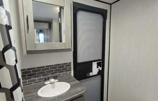 Family Friendly 2021 Heartland Mallard- Sleeps 8