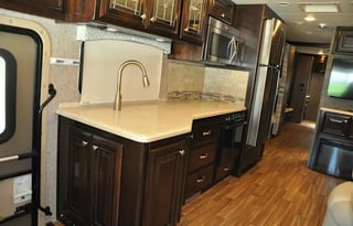 2017 Thor Motor Coach Miramar 37.1 Bunk