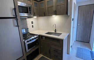 2021 34 FT Toy Hualer