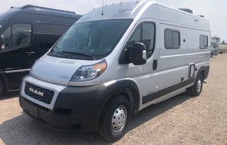 2022 Winnebago Solis 59P